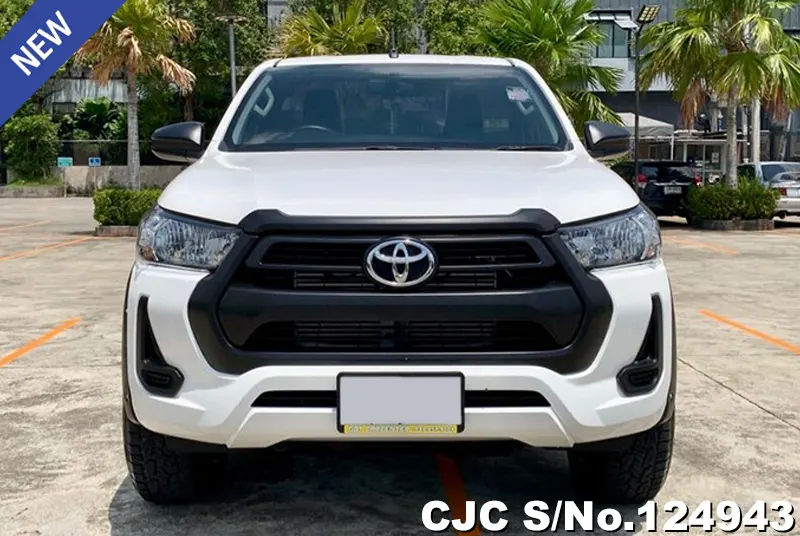 Toyota Hilux in White for Sale Image 4