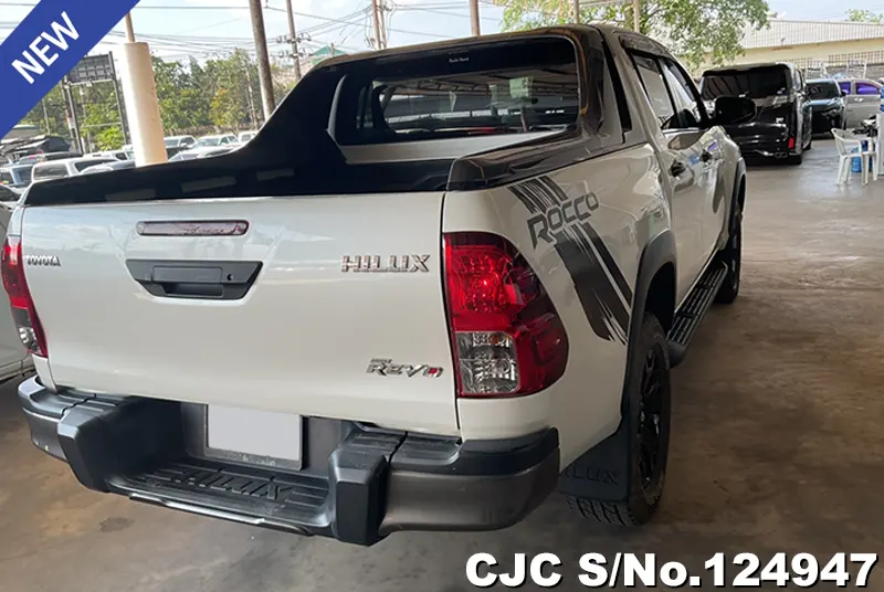 Toyota Hilux in White for Sale Image 2