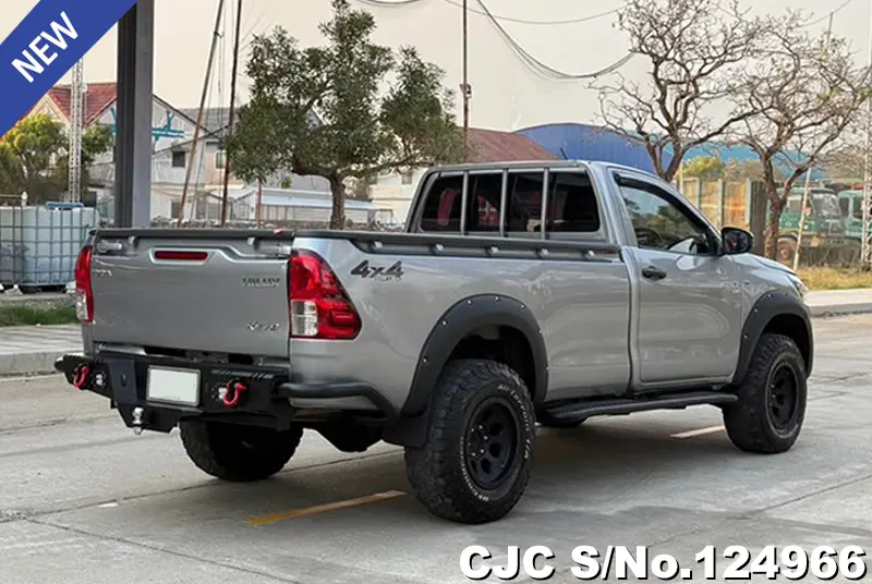 Toyota Hilux in Gray for Sale Image 2