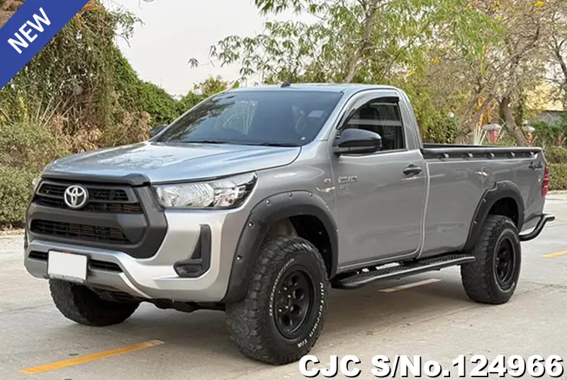 Toyota Hilux in Gray for Sale Image 3