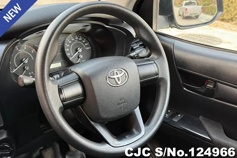 Toyota Hilux in Gray for Sale Image 9