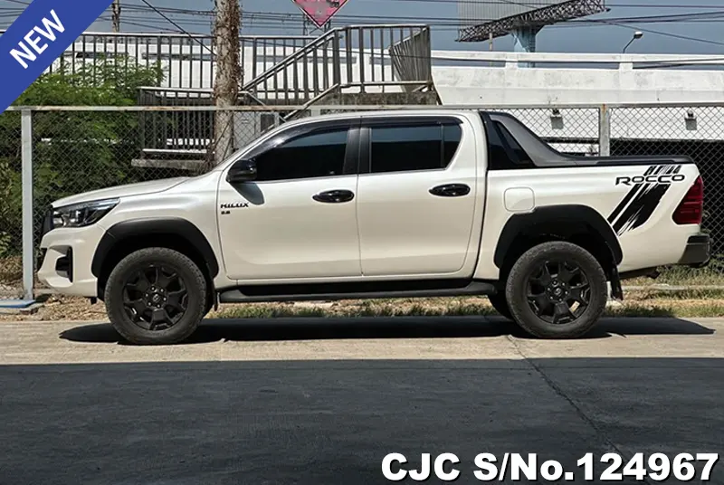 Toyota Hilux in White for Sale Image 5