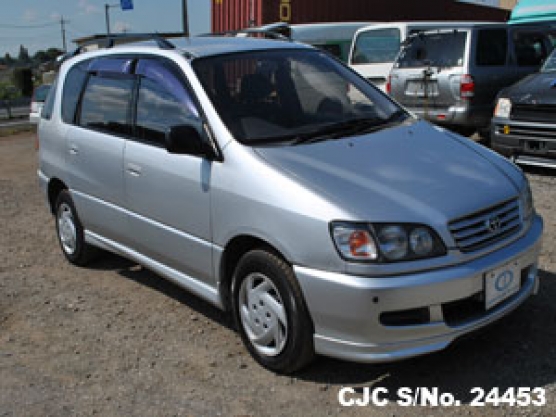 1996 Toyota / Ipsum Stock No. 24453