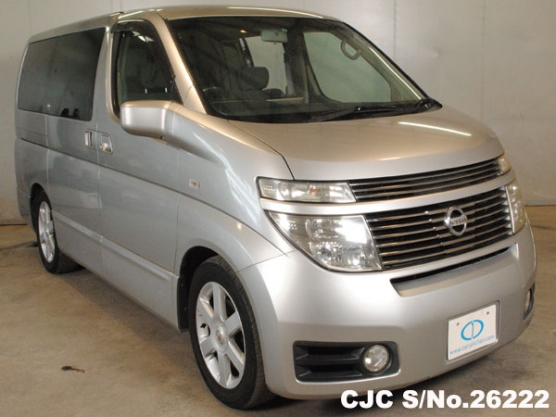 2002 Nissan / Elgrand Stock No. 26222