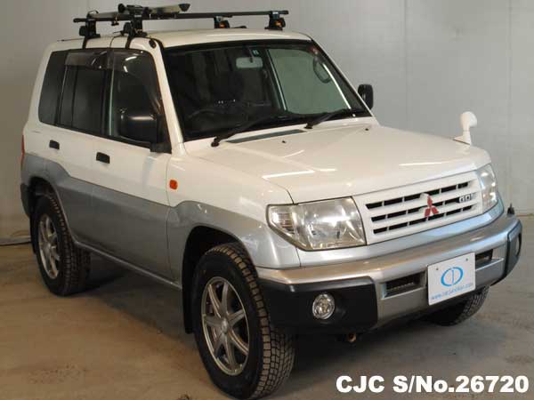 Mitsubishi pajero io 1998