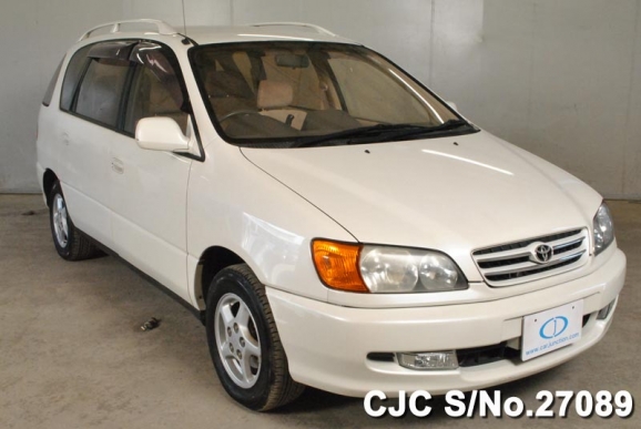 2001 Toyota / Ipsum Stock No. 27089