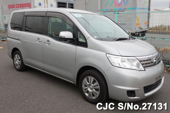 2008 Nissan / Serena Stock No. 27131