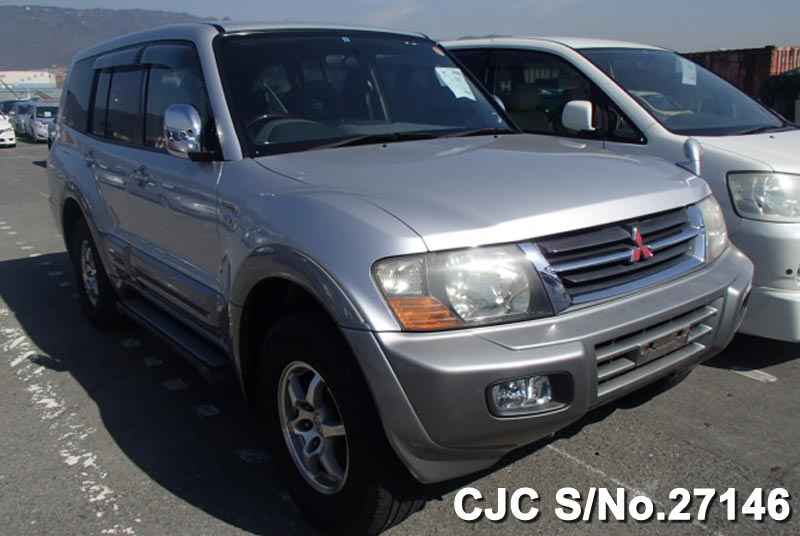 Mitsubishi pajero 2002 года