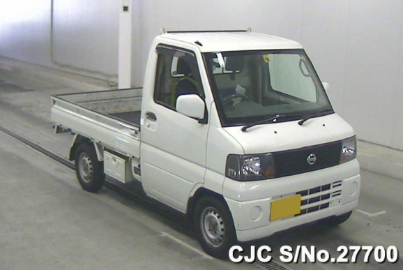 2004 Nissan / Clipper Truck Stock No. 27700