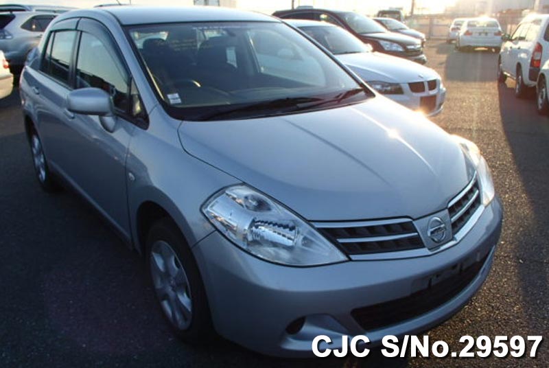 Nissan tiida latio 2010