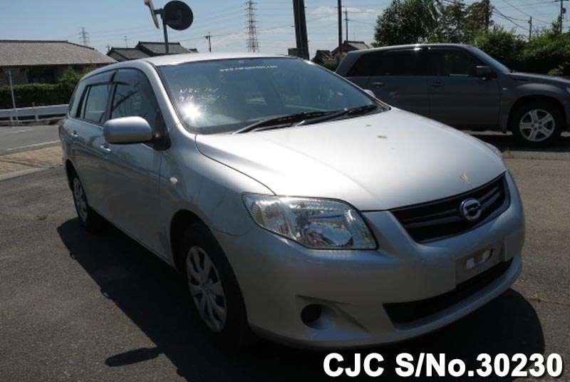 Toyota corolla fielder 2010