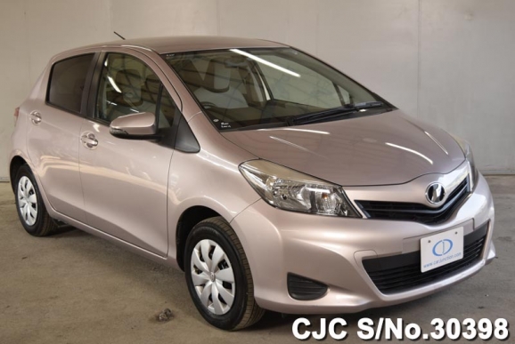 2011 Toyota / Vitz - Yaris Stock No. 30398