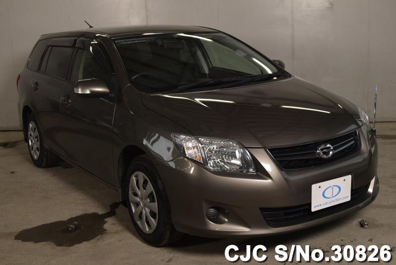 Toyota corolla fielder 2011