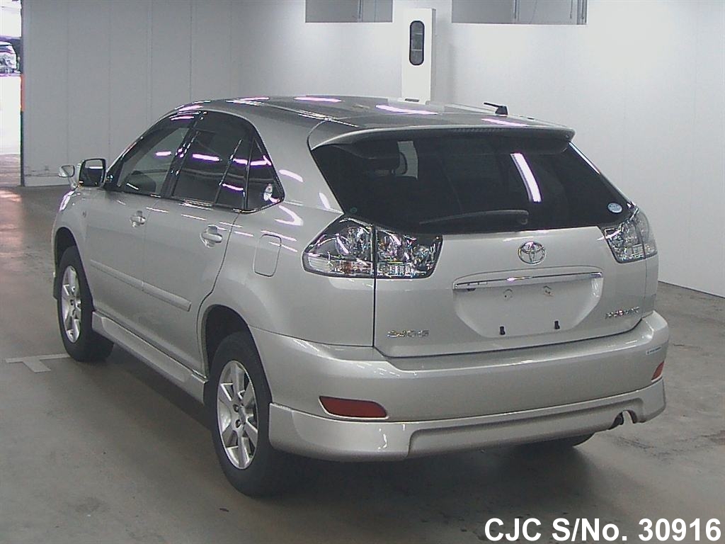 2004 Toyota Harrier Silver for sale | Stock No. 30916 | Japanese Used ...