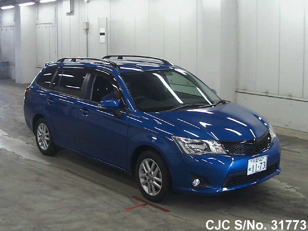 Toyota corolla fielder 2013