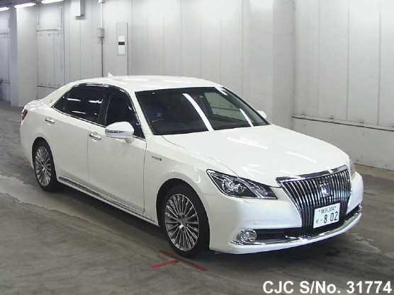 2014 Toyota / Crown Stock No. 31774