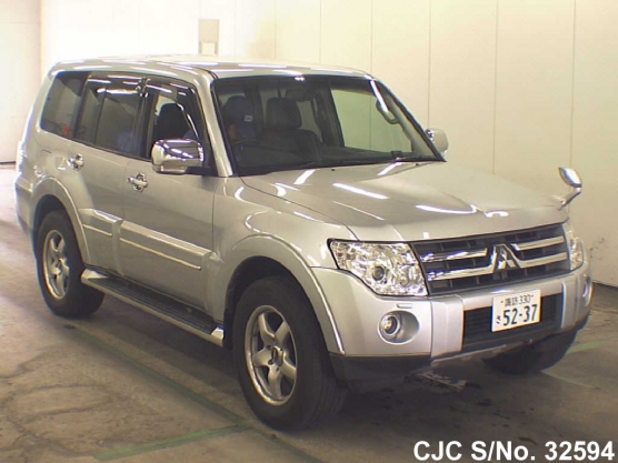 2007 Mitsubishi / Pajero Stock No. 32594