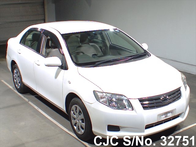 Toyota corolla axio 2010