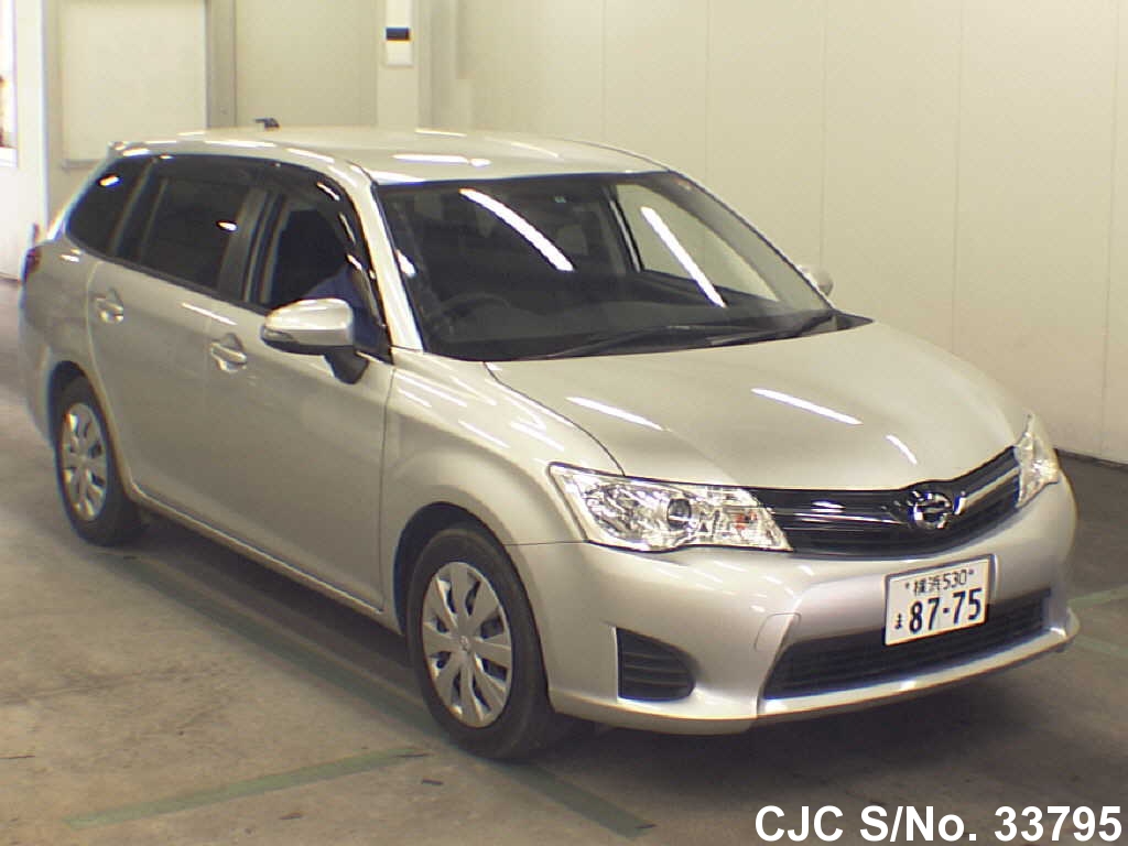 Toyota corolla fielder 2012