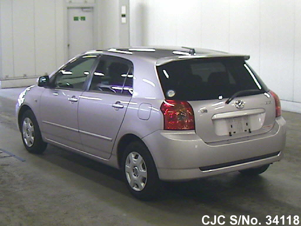 Toyota corolla runx 2005