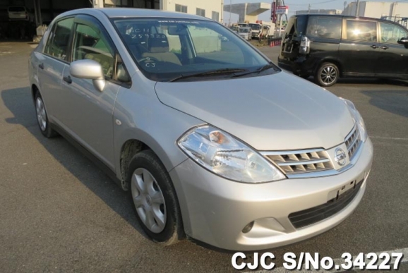 2010 Nissan / Tiida Latio Stock No. 34227