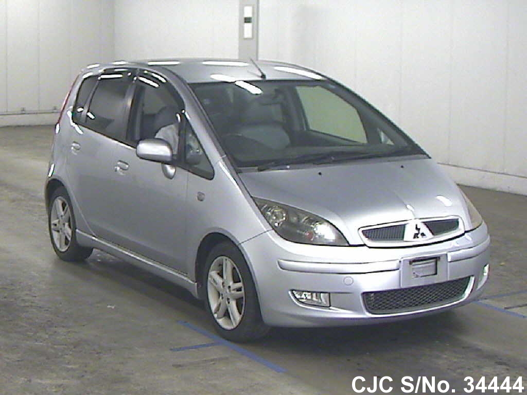 Mitsubishi colt 2002