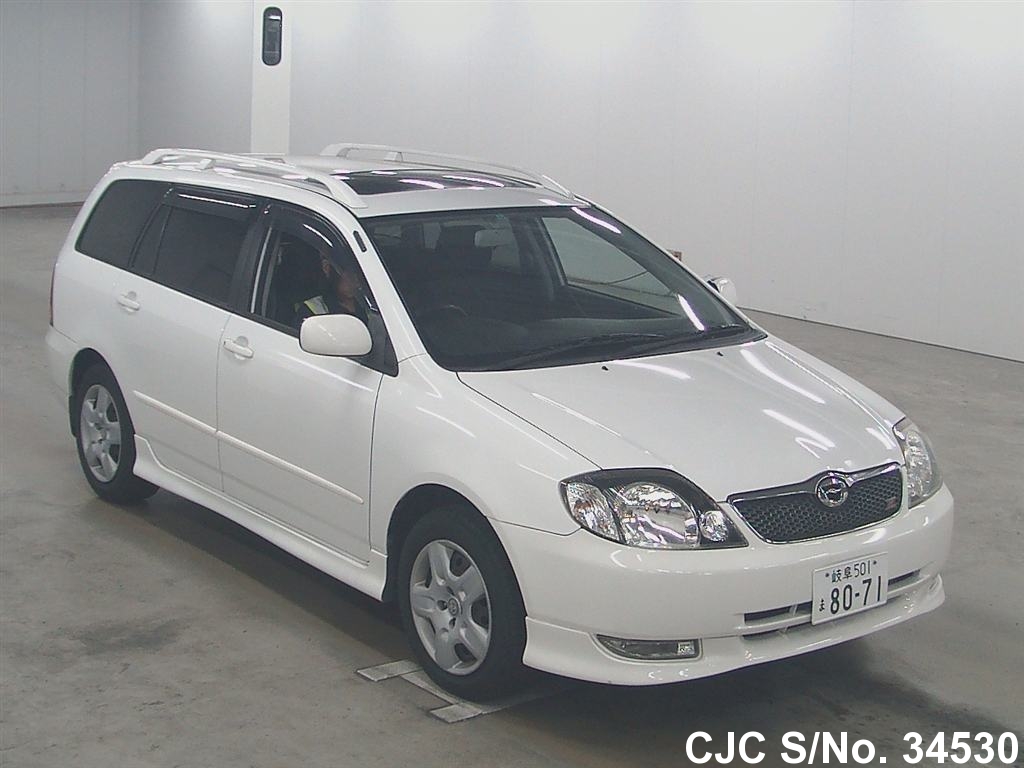 Toyota corolla fielder 2000