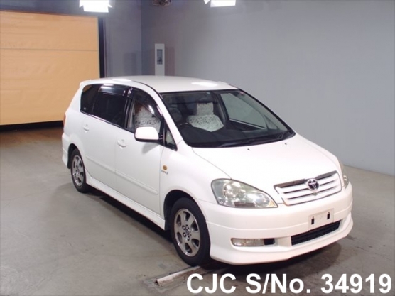 2003 Toyota / Ipsum Stock No. 34919