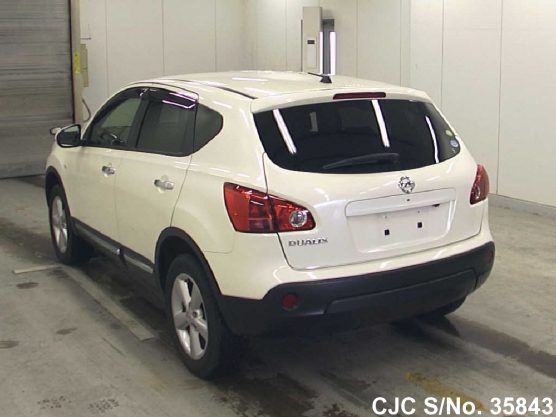 nissan dualis white