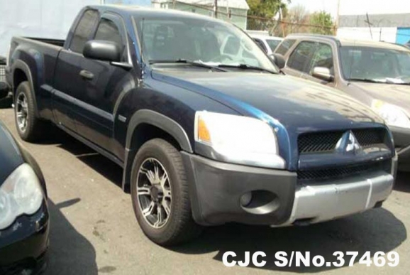 2006 Mitsubishi / Raider Stock No. 37469