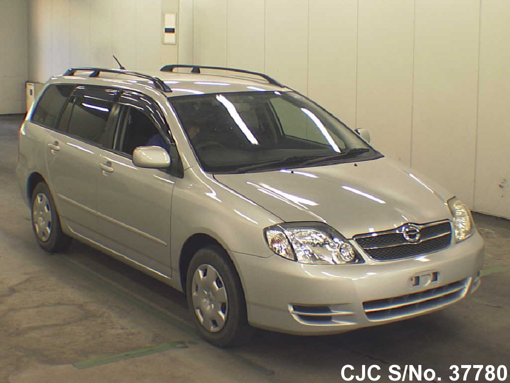 Toyota corolla fielder 2003