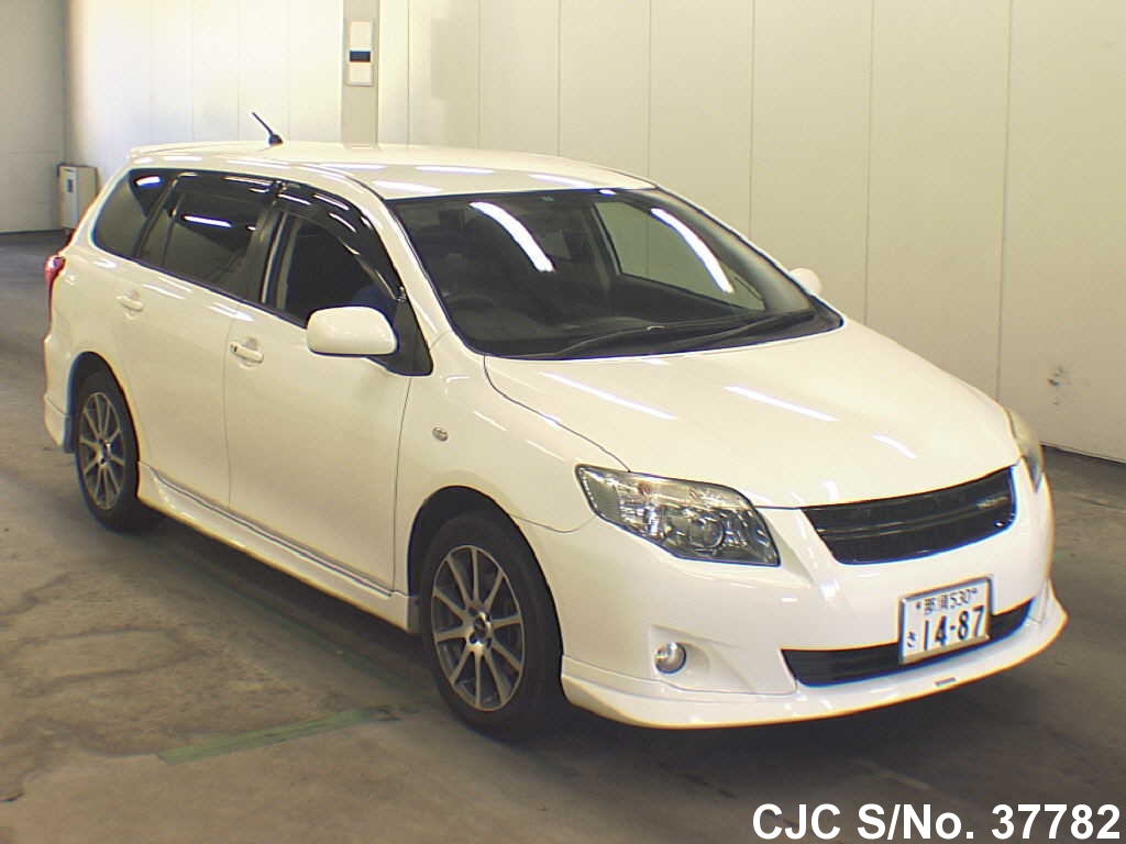 Toyota corolla fielder 2009