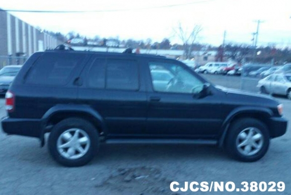 2001 black nissan pathfinder