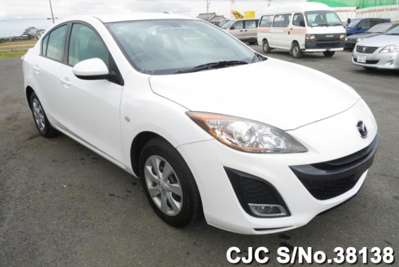 2010 Mazda / Axela Stock No. 38138