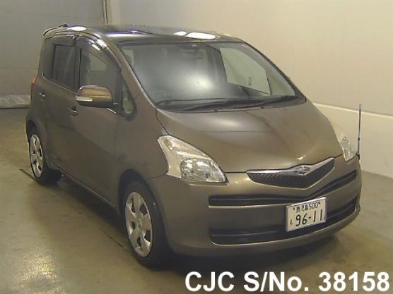 2005 Toyota / Ractis Stock No. 38158