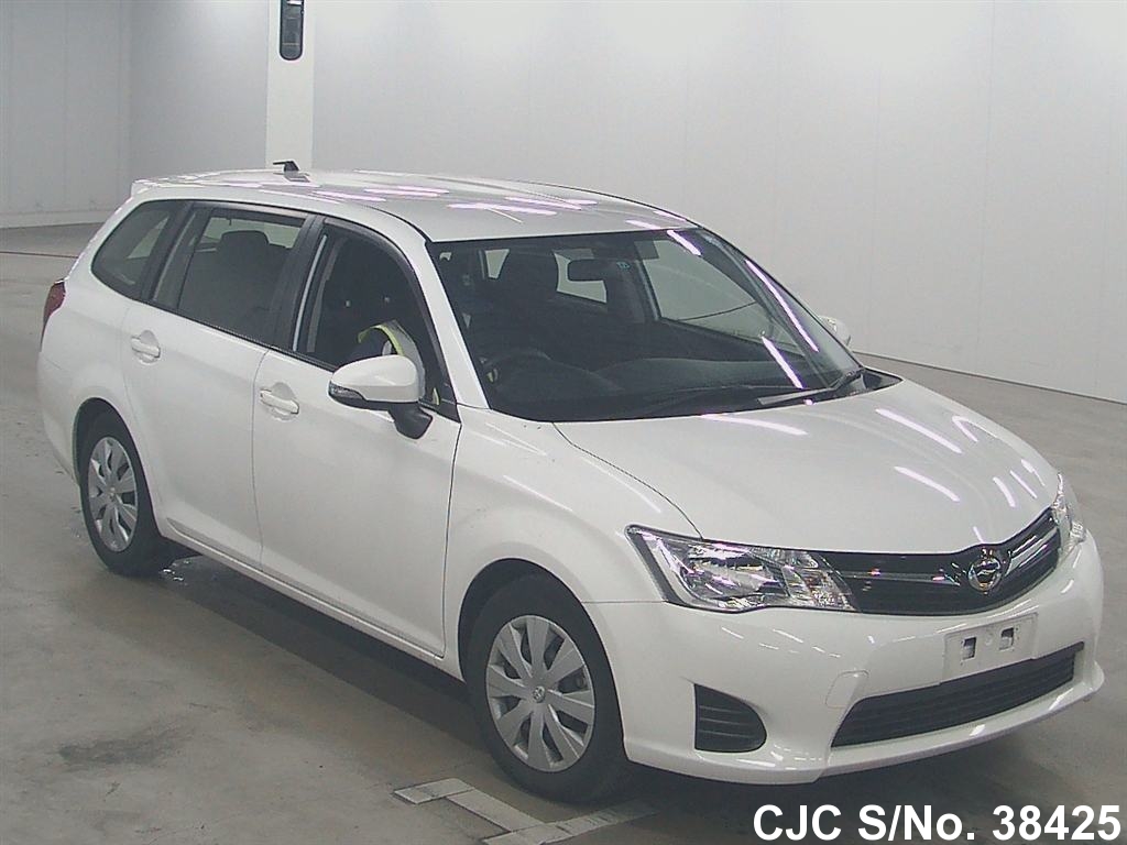 Toyota corolla fielder 2012