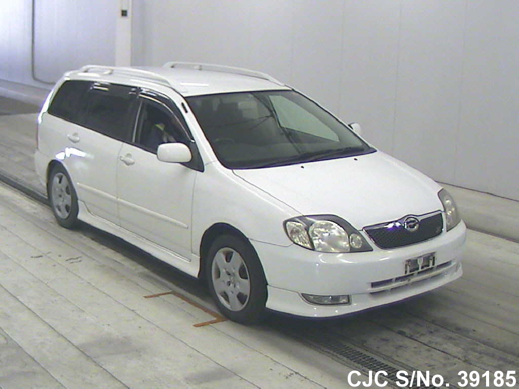 Toyota corolla fielder 2000