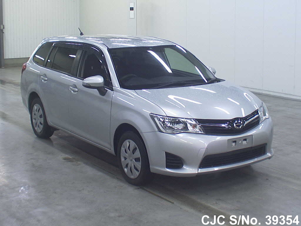 Toyota corolla fielder 4wd