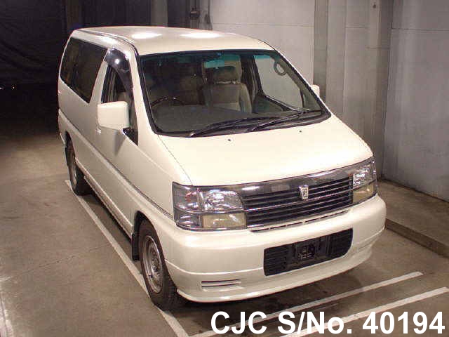 Nissan elgrand 2000