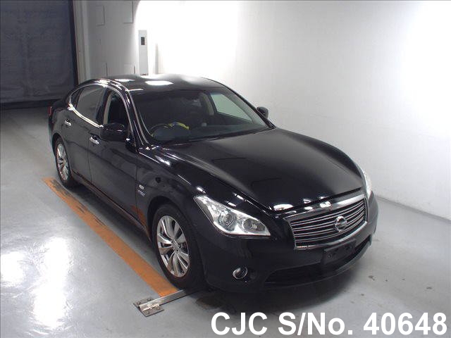 Nissan fuga 2012