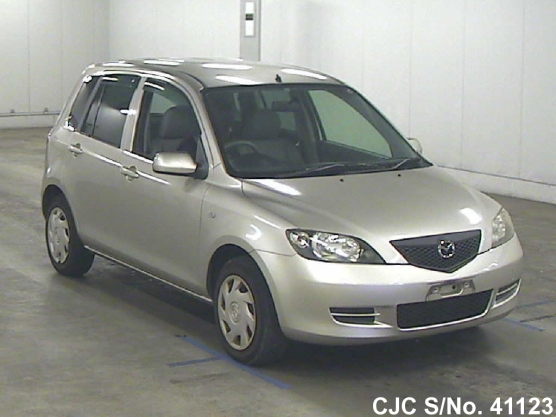 2003 Mazda / Demio Stock No. 41123