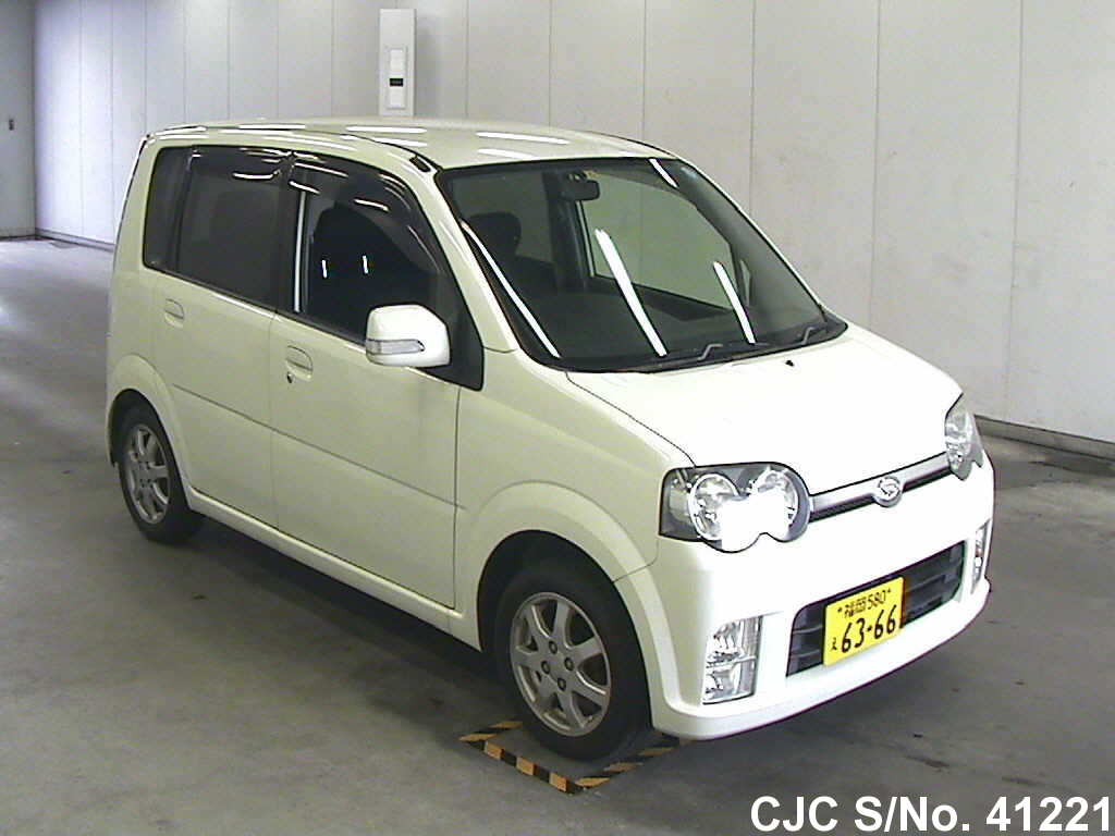 Daihatsu move 2005