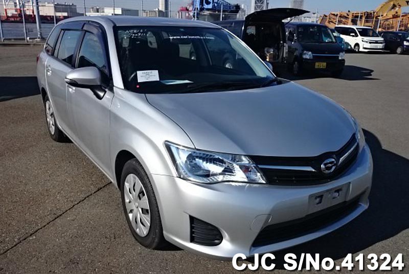 Toyota corolla fielder 2012