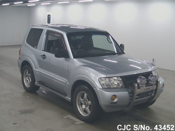 2004 Mitsubishi / Pajero Stock No. 43452