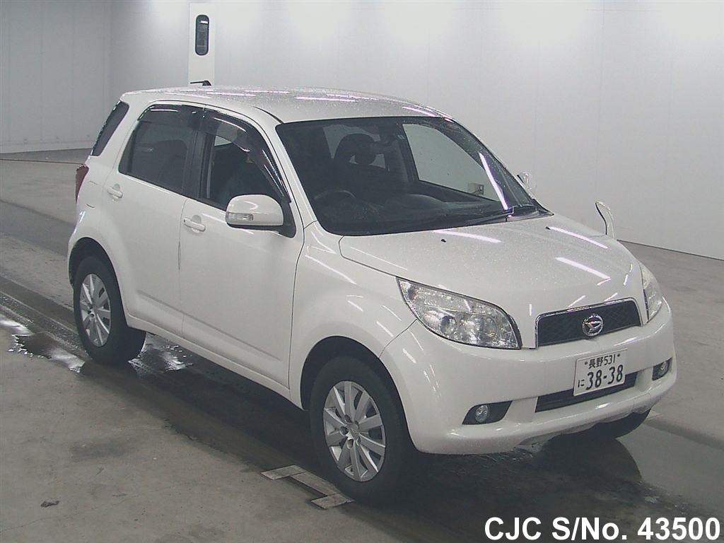 2006 Daihatsu Bego White for sale Stock No. 43500