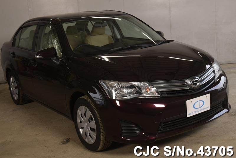 Toyota corolla axio 2012