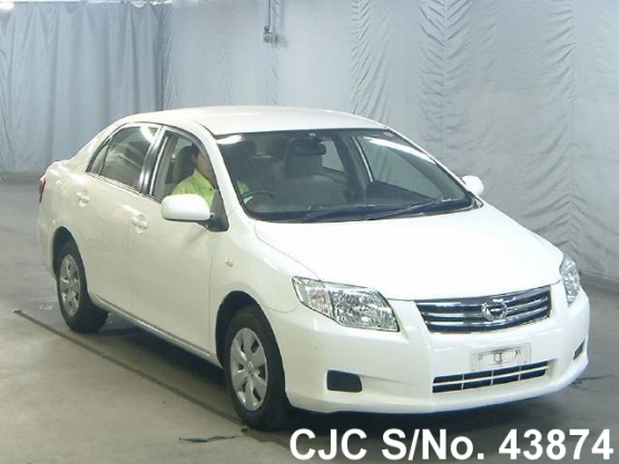 Toyota corolla axio 2010