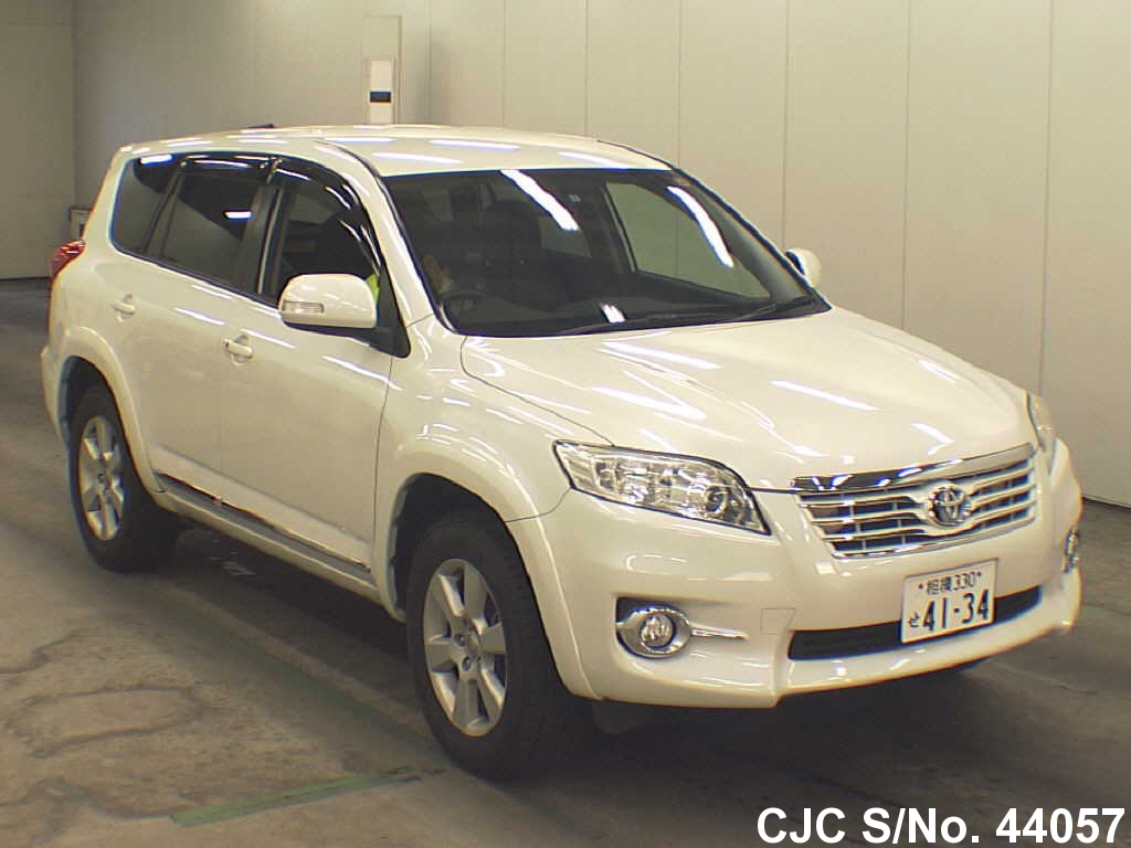 Toyota vanguard 2010