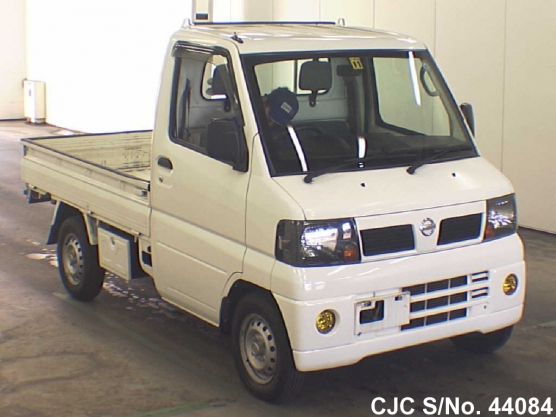 2011 Nissan / Clipper Truck Stock No. 44084