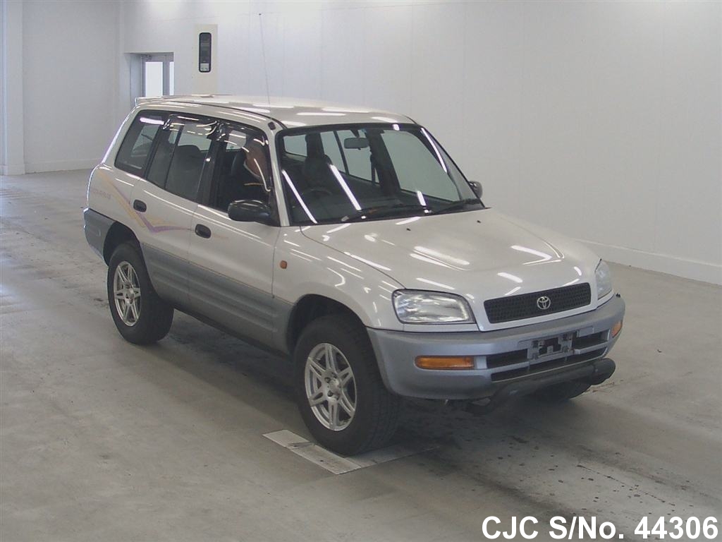 Бензонасос rav4 1996